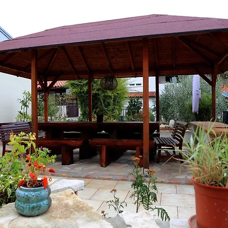 Zeljko 63 Πούλα