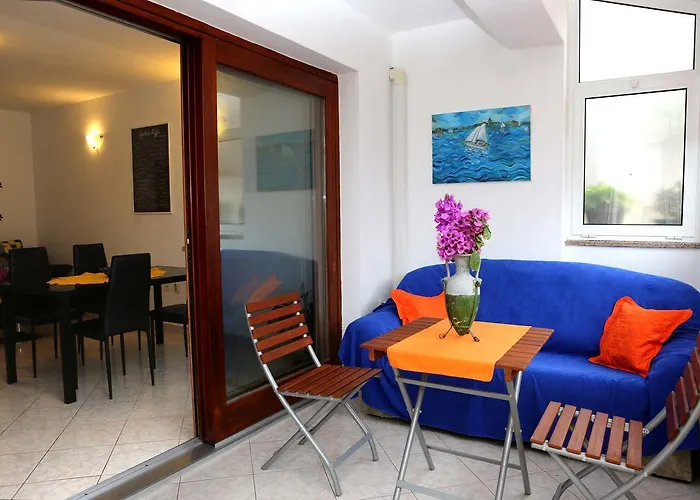 Zeljko 63 Apartman Póla